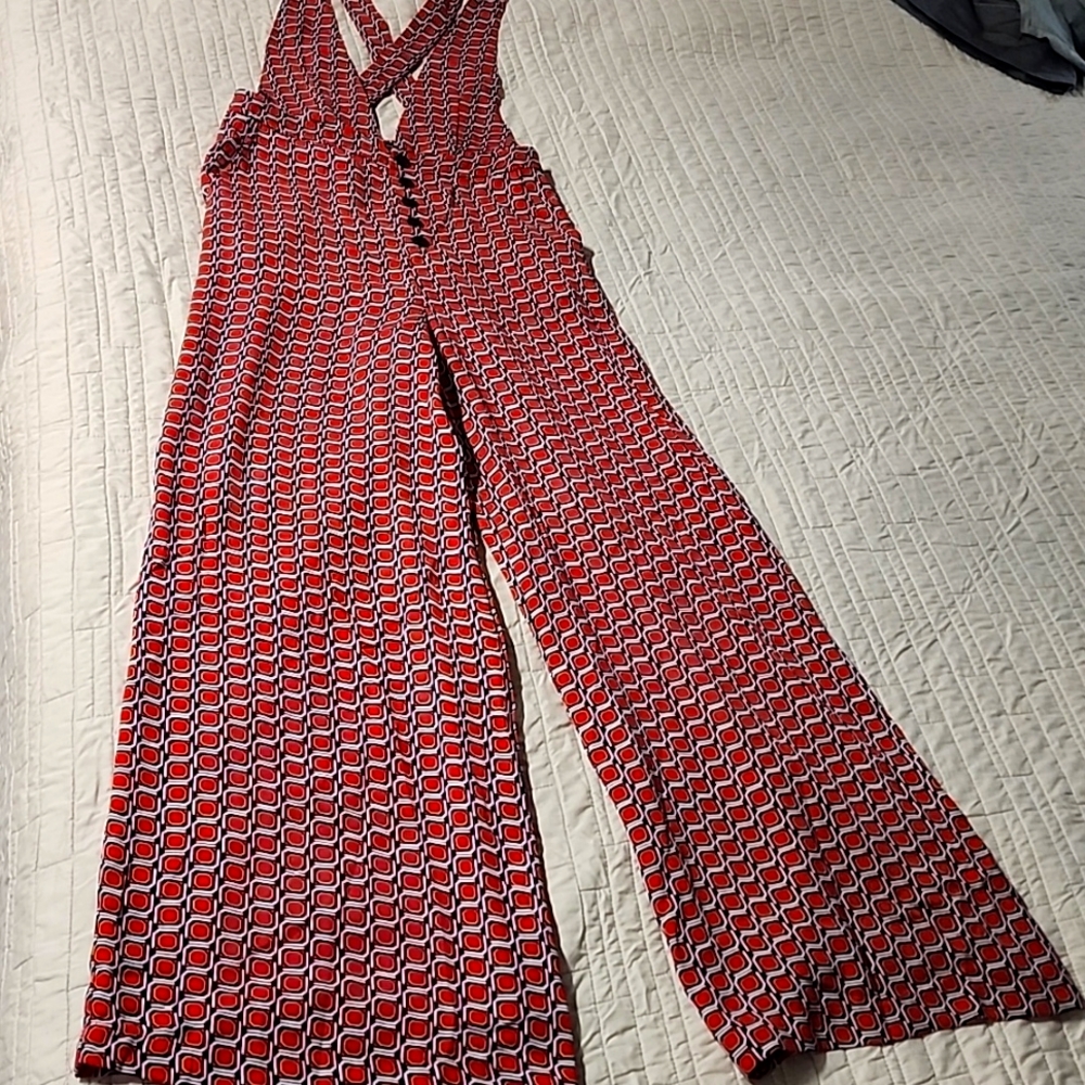 Stylish Red Patterned Jumpsuit - image 2